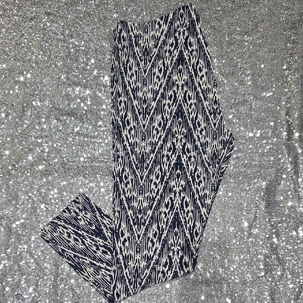Cato Cream And Navy Patterned Leggings